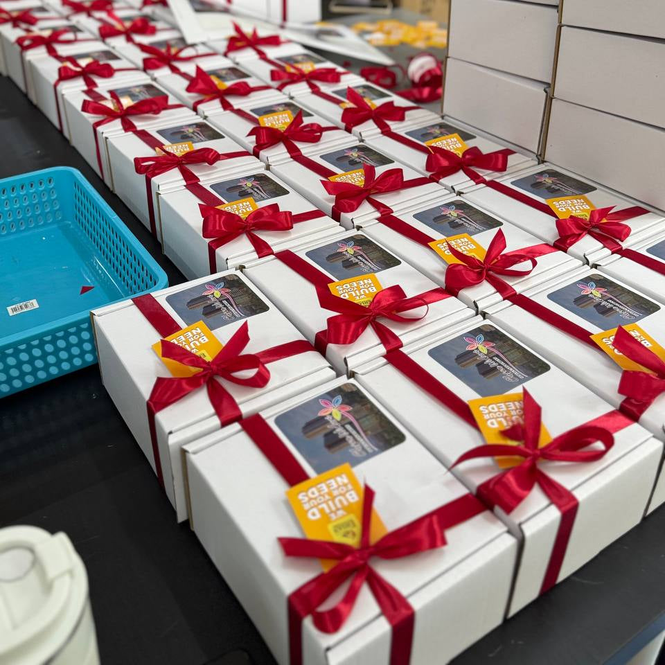 Premium Gift Set – Ceramic Mug & 100% Cotton Face Towel (Custom Logo)