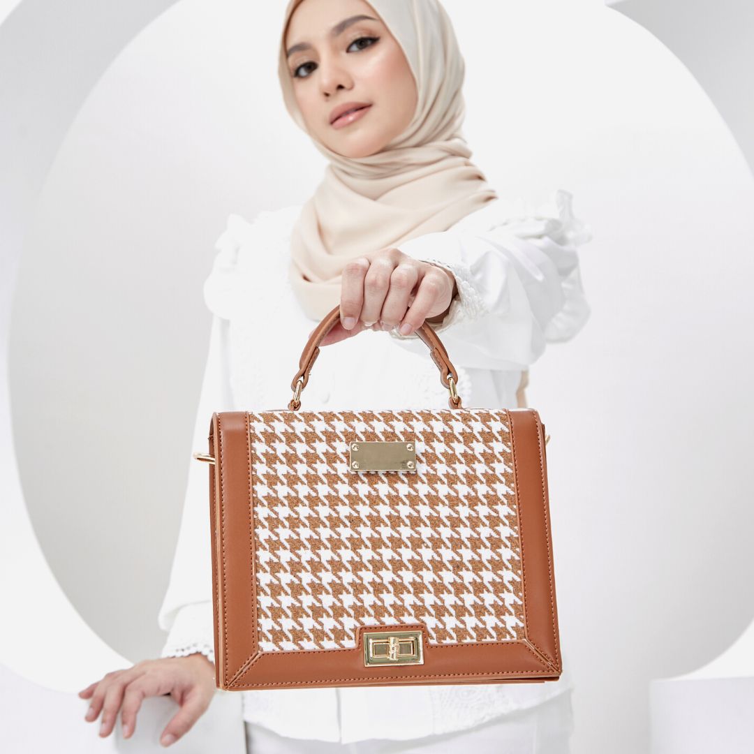 Chloe Totebag HandBag With Engrave Name