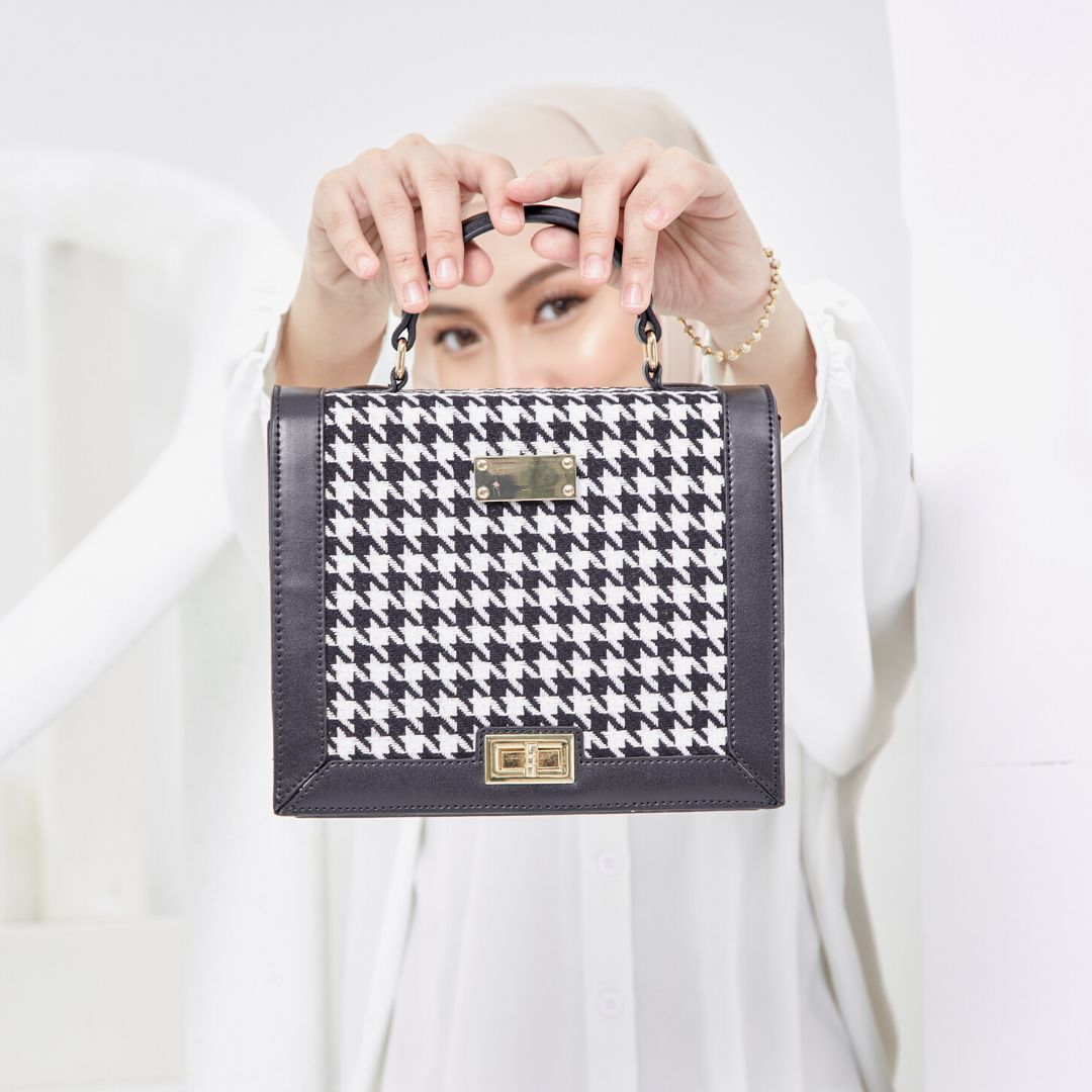 Chloe Totebag HandBag With Engrave Name