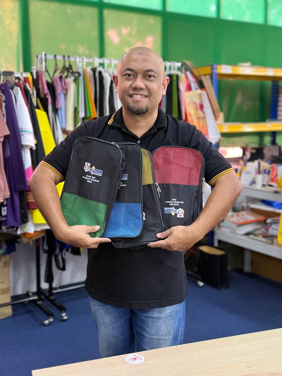 Custom Shoe Bag with Mesh Panel – Corporate & Event Shoe Bag (Zipper / Multi-Colour)