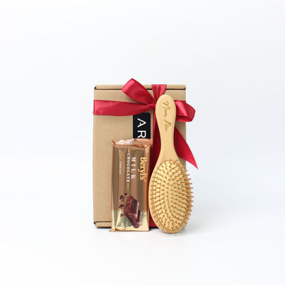 Personalised Gift Set - Wooden Hair comb with Chocolate