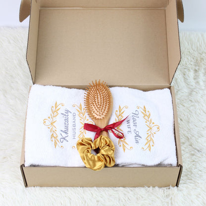 Set Gift Towel Couple With personalised Nama, Engraved Name Wooden Comb