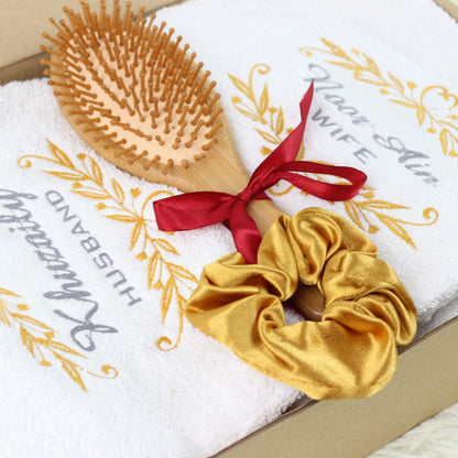 Set Gift Towel Couple With personalised Nama, Engraved Name Wooden Comb