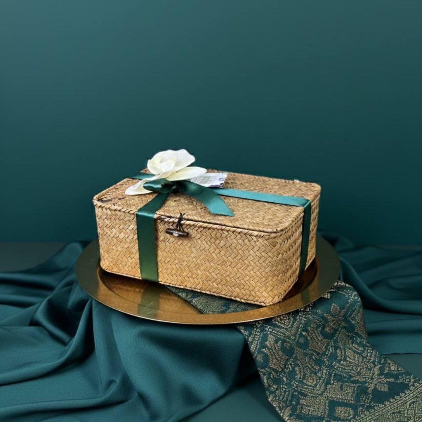 An-Nur Gift Set – Rattan Box Raya Corporate Gift (Custom Label)
